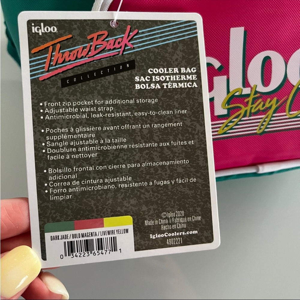 Igloo• 90s Retro Collection Fanny Pack Portable Cooler - Picture 12 of 13